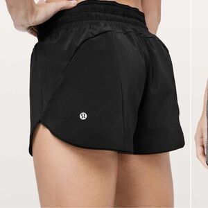 Lululemon Choose A Side Reversible Mid Rise Shorts Size 6
